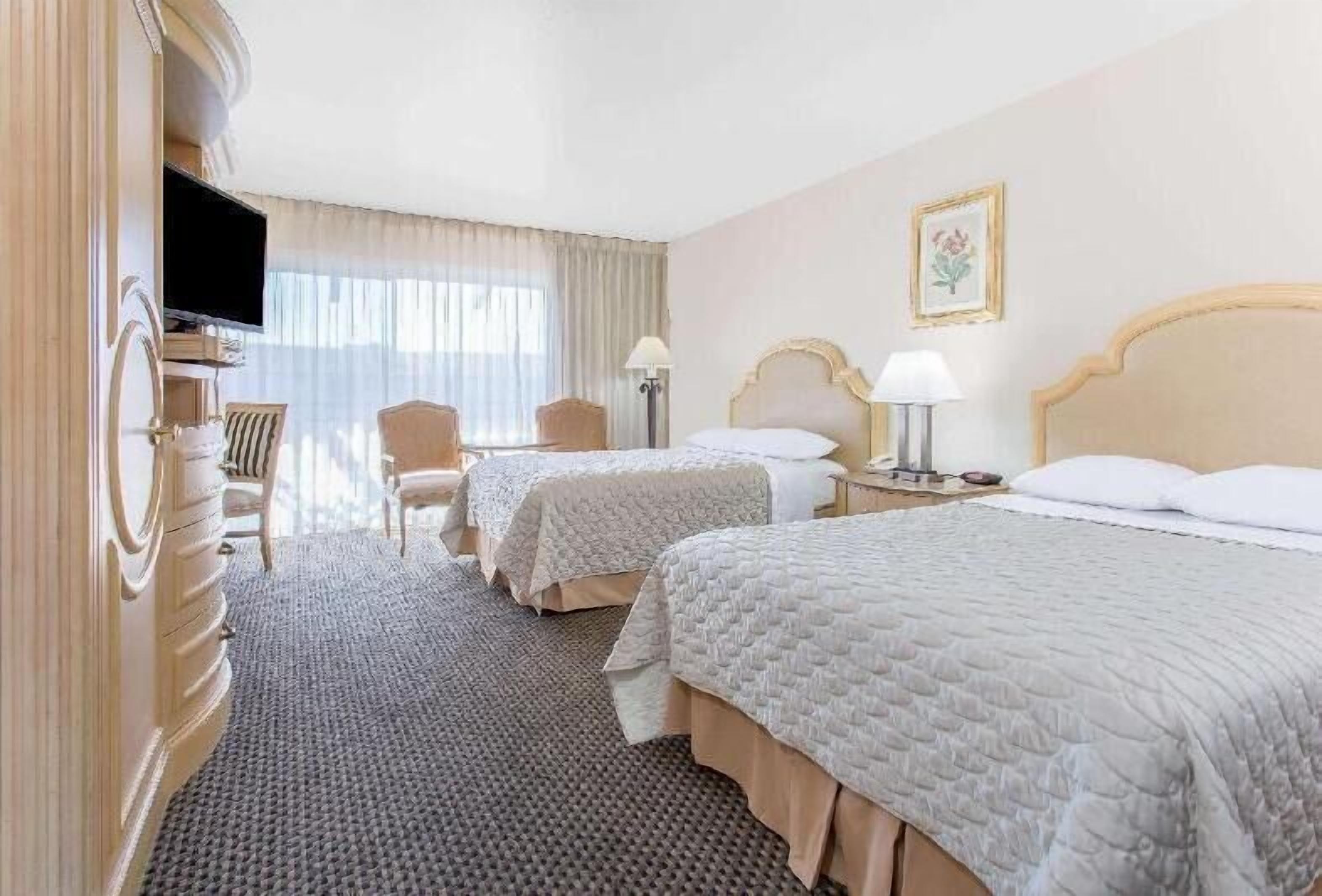 Desk, iron/ironing board, free cribs/infant beds, free WiFi