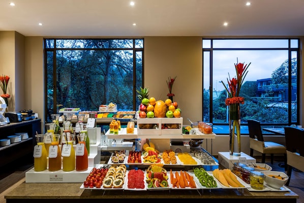 Desayuno buffet todos los días (con cargo)