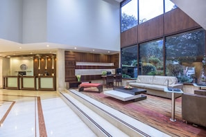 Lobby - NH Collection Bogotá Hacienda Royal (Bogotá)