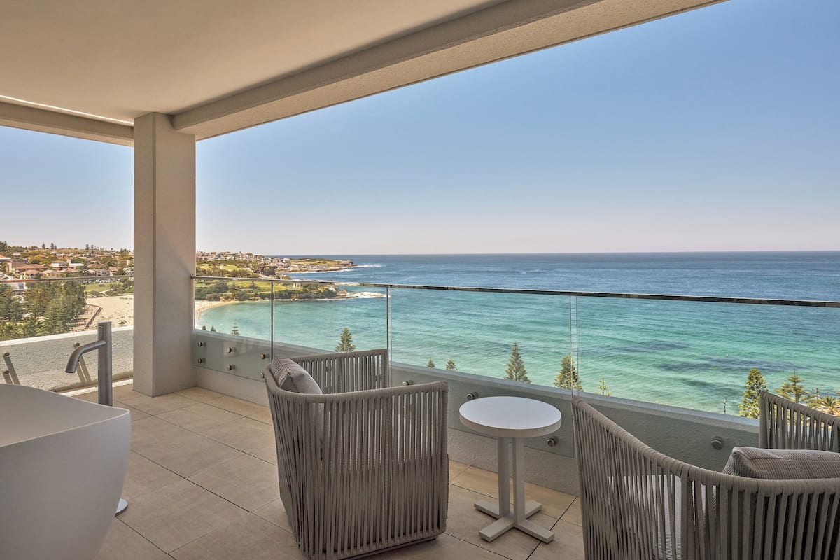 Chambre (Pacific) | Balcon