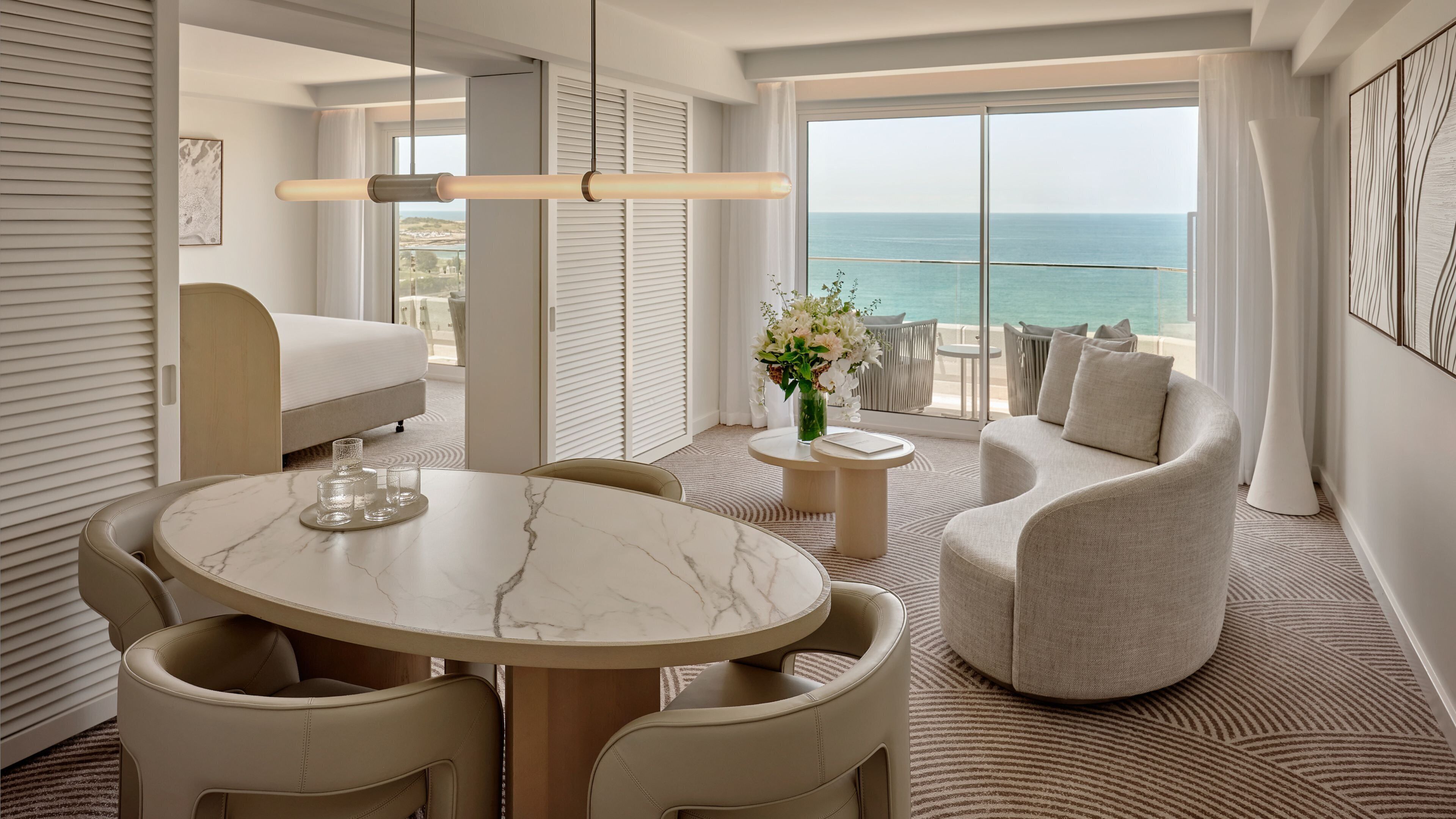 King Ocean Front Deluxe Suite