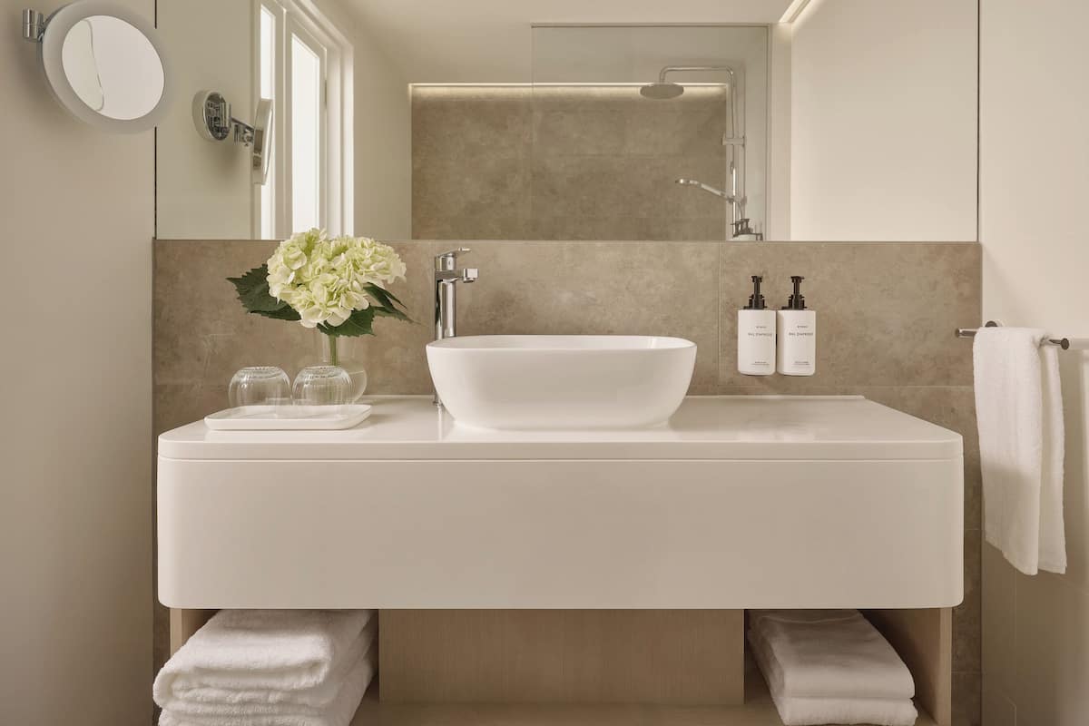 Minibar, in-room safe, desk, laptop workspace