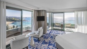 Suite, 1 King Bed (Reef)