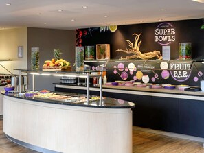 Dagelijks ontbijtbuffet (EUR 25 per persoon)