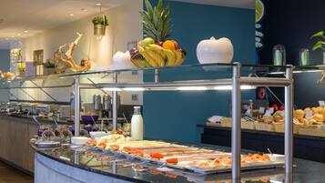 Daily buffet breakfast (EUR 25 per person)
