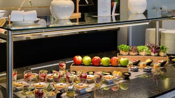 Frühstück, Mittagessen und Abendessen