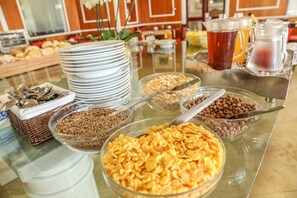 Desayuno estilo bufé
