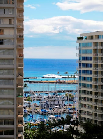 Beach/ocean view. Ramada Plaza by Wyndham Waikiki