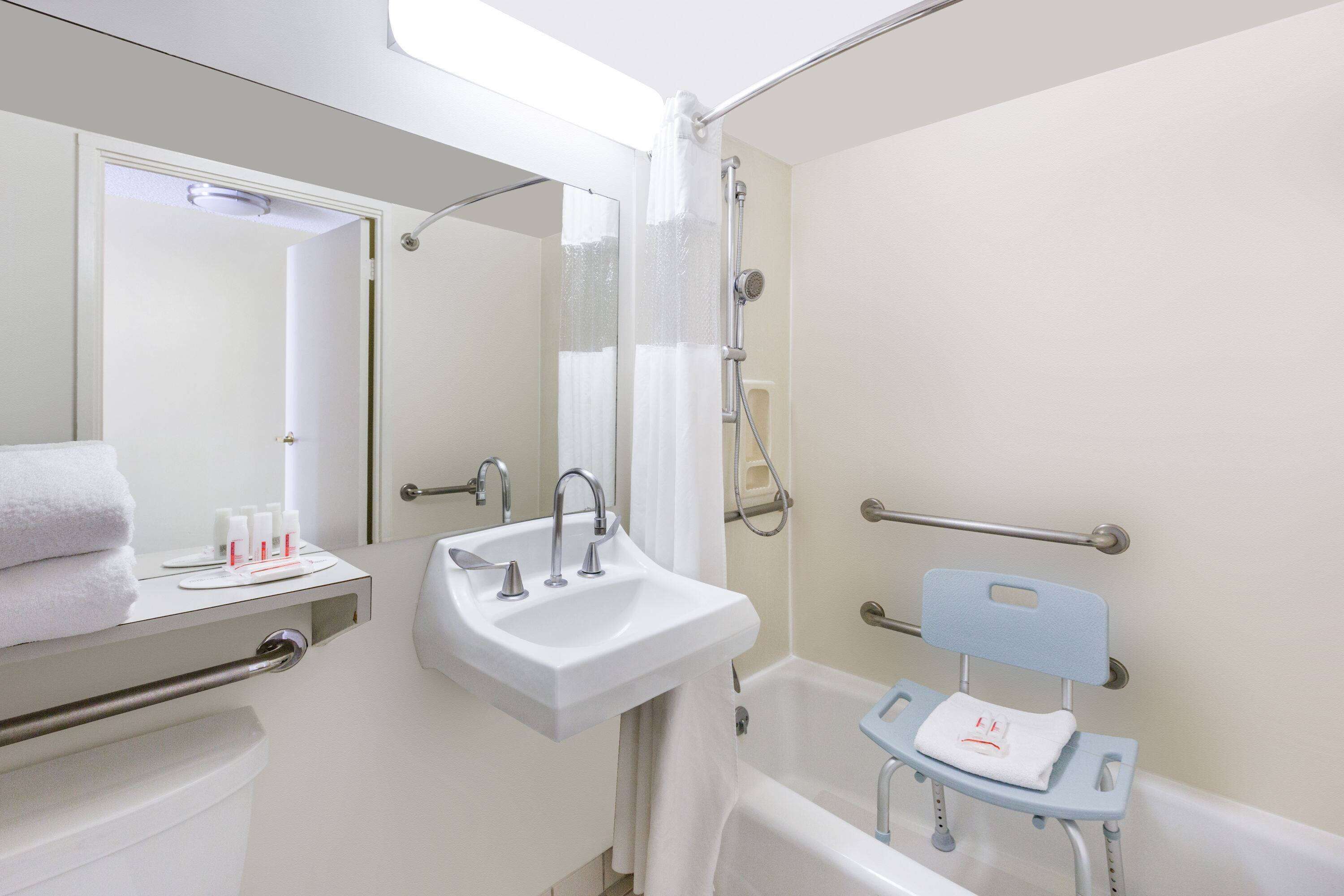 premium bedding, in-room safe, laptop workspace, blackout curtains