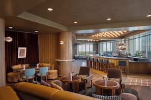 Lobby - Hotel Indigo Raleigh Downtown by IHG (Raleigh)