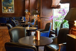 Bar (on property) - Hotel Tiffany by Fassbind (Geneva)