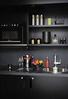 Studio Suite, 1 Double Bed | Private kitchenette | Electric kettle