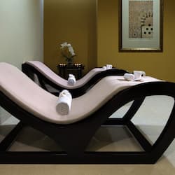 Sauna, hammam, soins corporels, soins d'aromathérapie, massages suédois