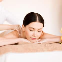 Sauna, hammam, soins corporels, soins d'aromathérapie, massages suédois