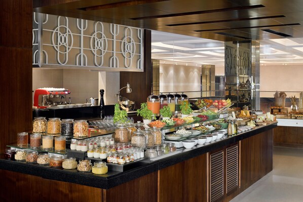Desayuno buffet todos los días (con cargo) 