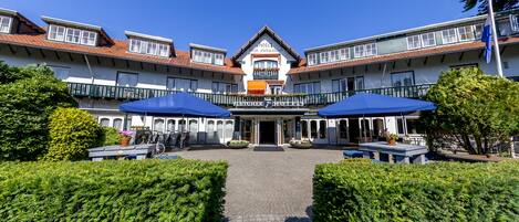 Facciata della struttura