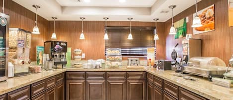 Petit déjeuner buffet compris