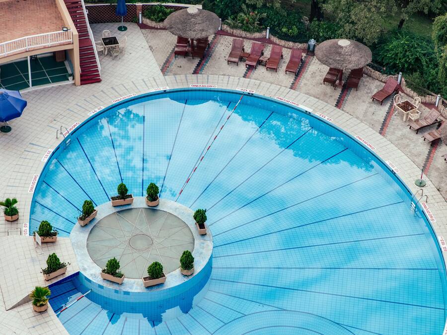 Outdoor pool, pool umbrellas, sun loungers