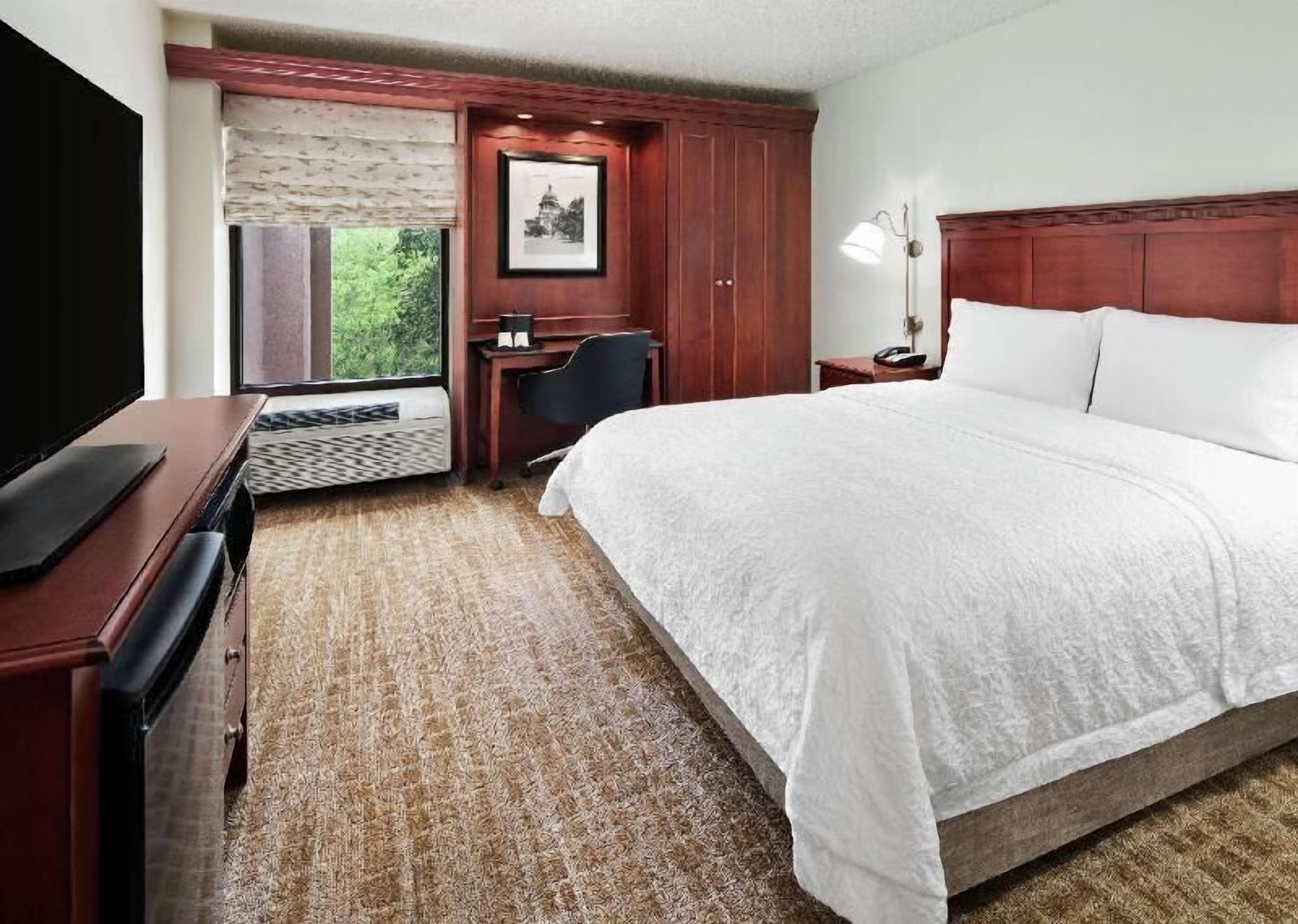 Iron/ironing board, free cots/infant beds, free WiFi, bed sheets