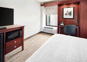 Room, 1 Queen Bed, Accessible, Bathtub (Mobility & Hearing) | Iron/ironing board, free cribs/infant beds, free WiFi, bed sheets