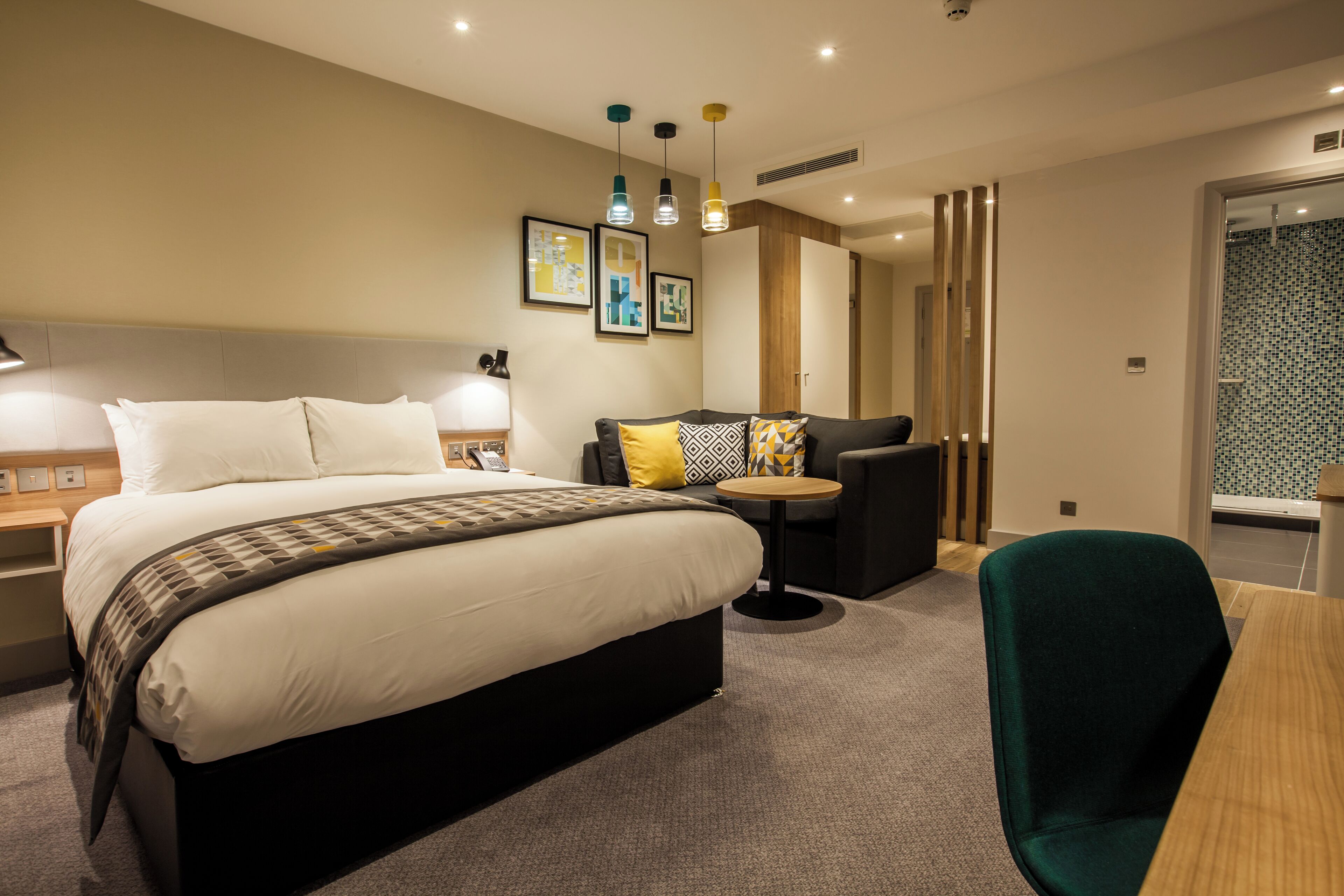 minibar, in-room safe, desk, laptop workspace