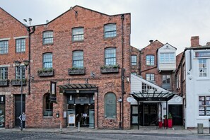 Front of property - 42 The Calls (Leeds)