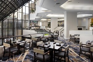 Desayuno buffet todos los días (con cargo)