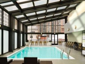 Indoor pool, sun loungers