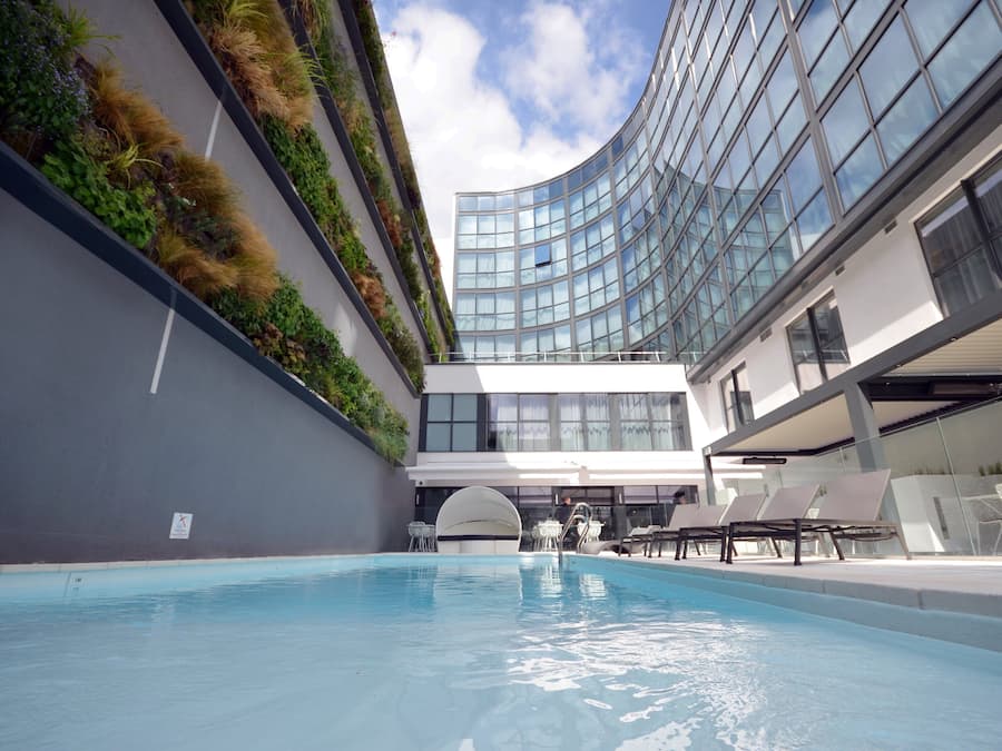 Outdoor pool, pool loungers