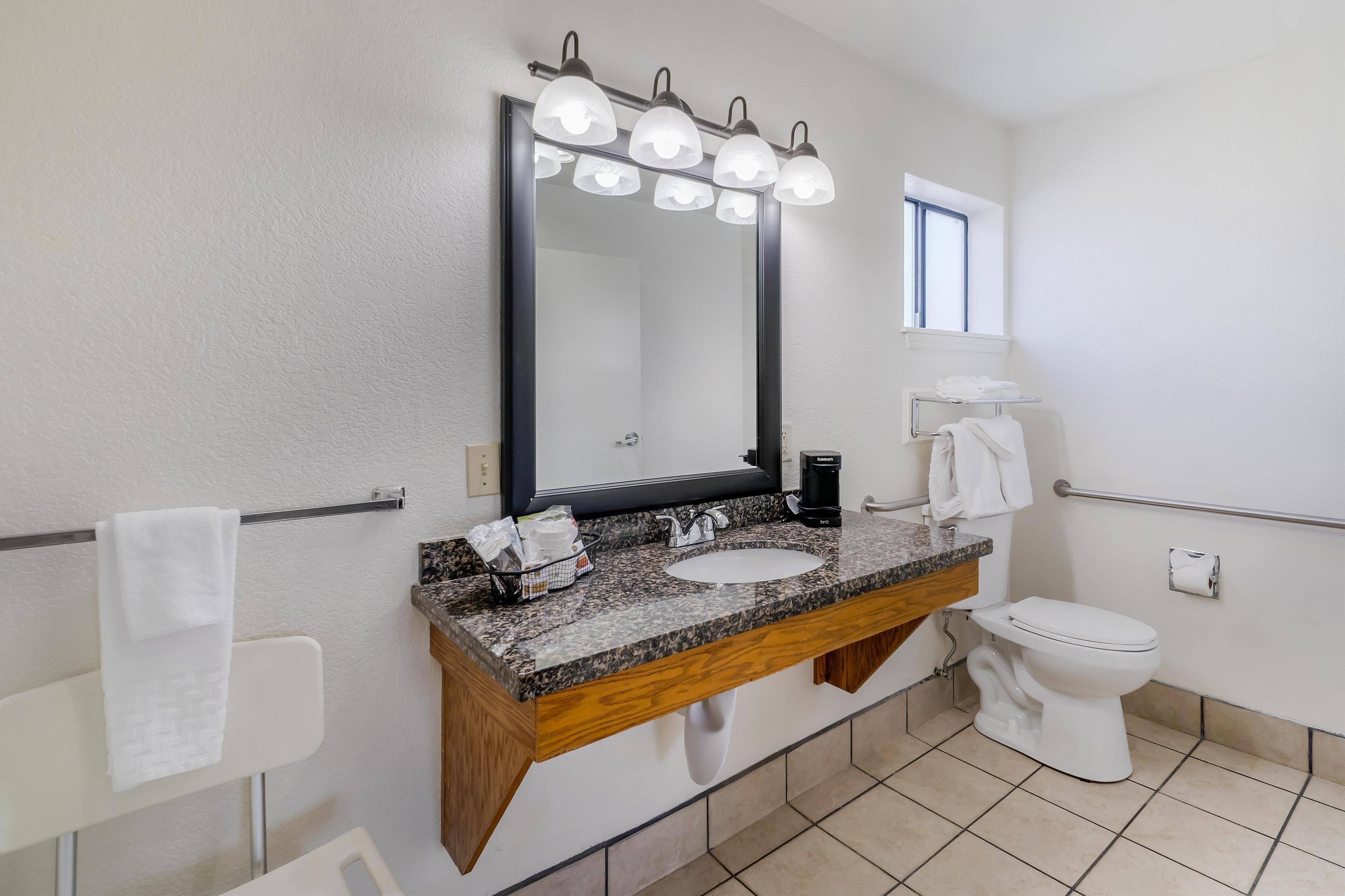 combined shower/bathtub, free toiletries, hair dryer, towels