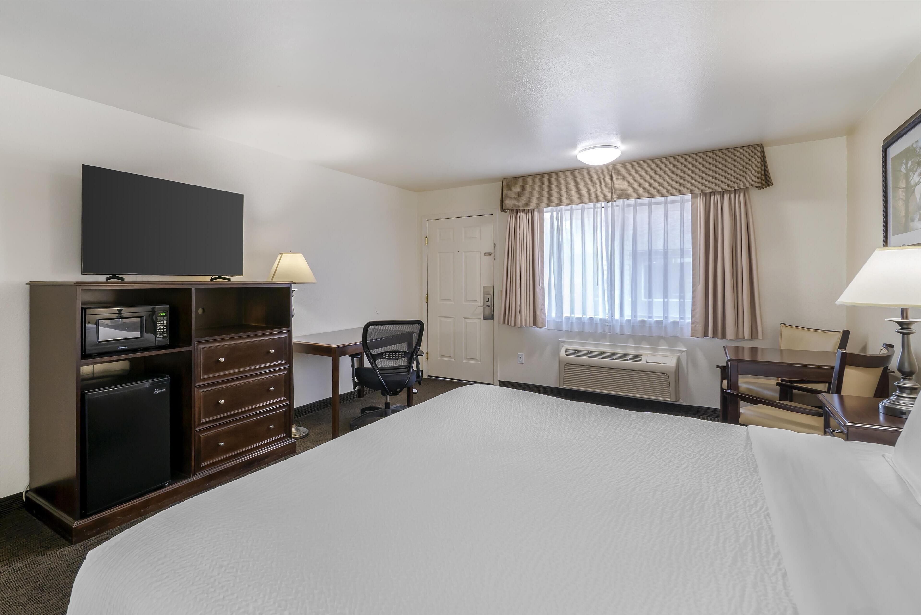 pillow-top beds, iron/ironing board, rollaway beds, wifi