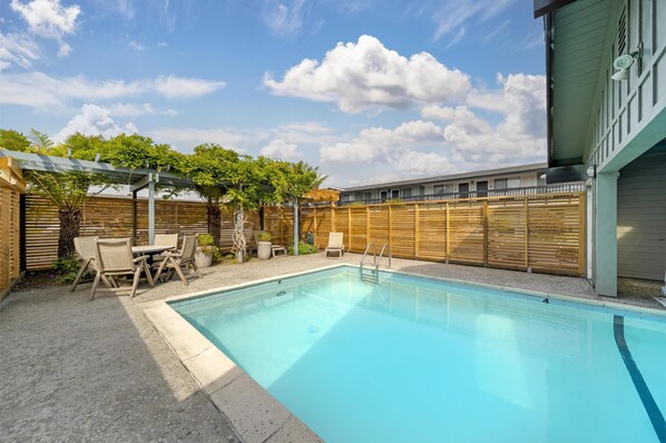 Indoor pool, outdoor pool