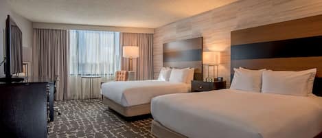 Premium bedding, in-room safe, desk, iron/ironing board