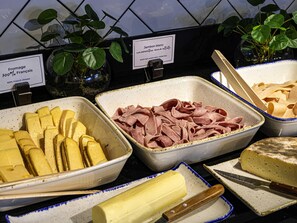 Daily buffet breakfast (EUR 13.90 per person)
