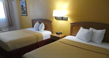 Travelodge by Wyndham Lemoore Near Naval Air Station