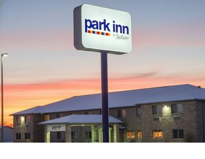 Exterior - Park Inn (Ortonville)
