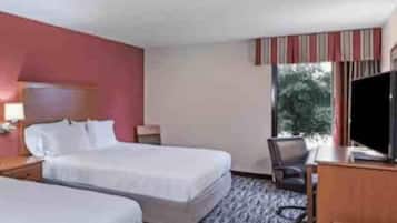 Desk, laptop workspace, iron/ironing board, free WiFi