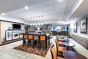 Free daily buffet breakfast - Hampton Inn Aiken (Aiken)