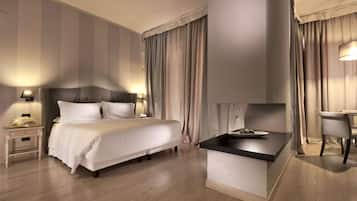 Suite Junior | Minibar, una cassaforte in camera, una scrivania, insonorizzazione