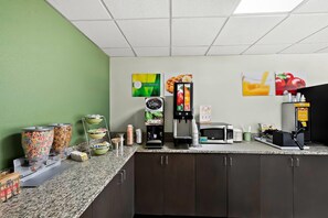 Free daily continental breakfast