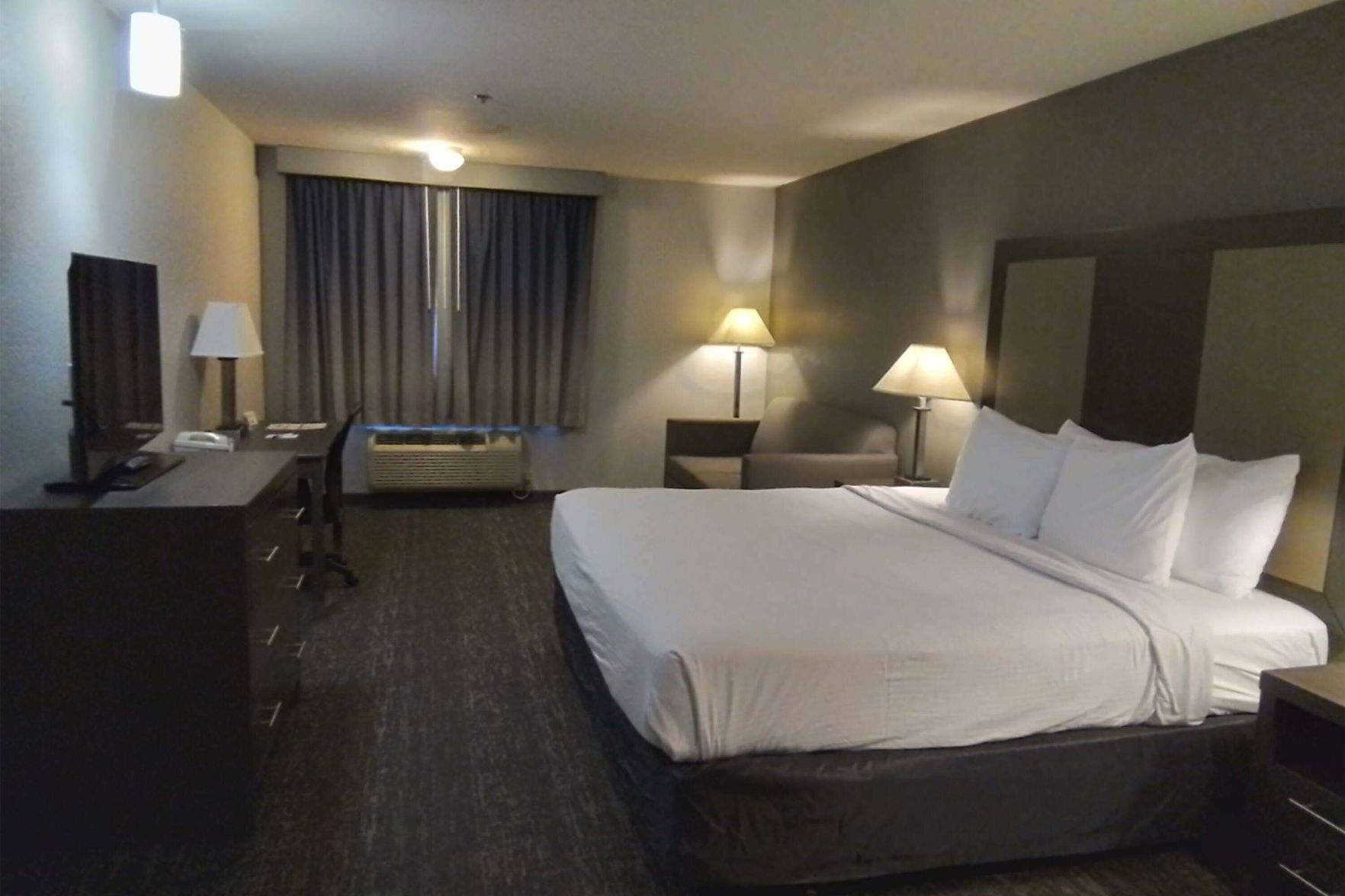 Pillow-top beds, individually furnished, desk, laptop workspace