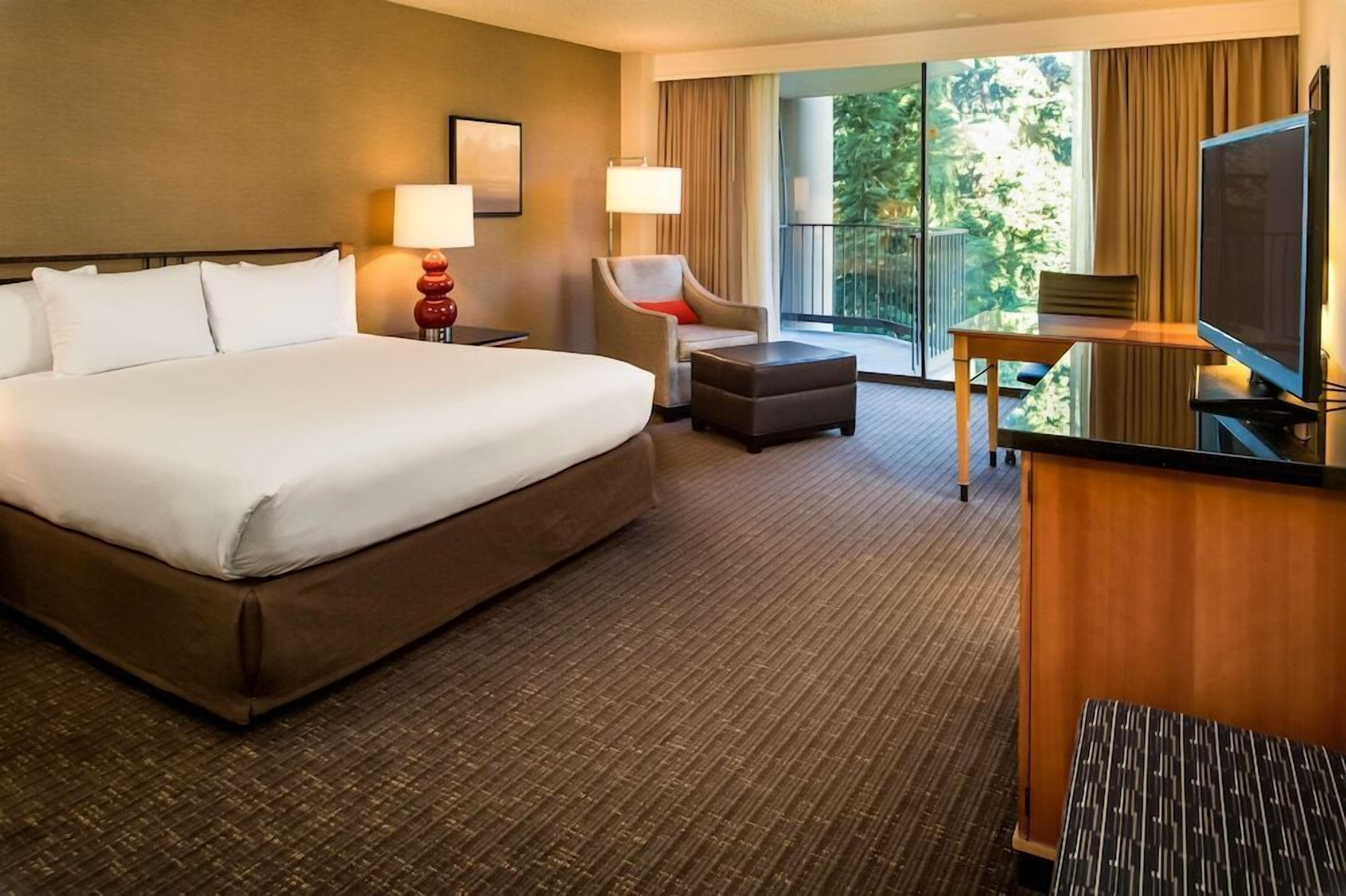 Premium bedding, down comforters, pillowtop beds, in-room safe