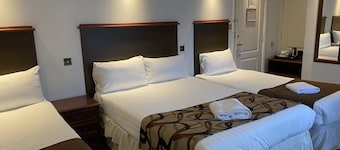 The George Hotel