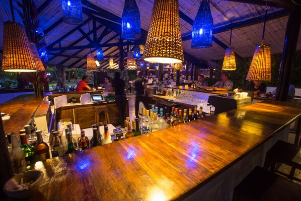 Bar (en el alojamiento)