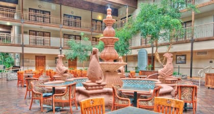 MCM Elegante Suites Abilene