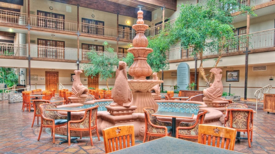 MCM Elegante Suites Abilene