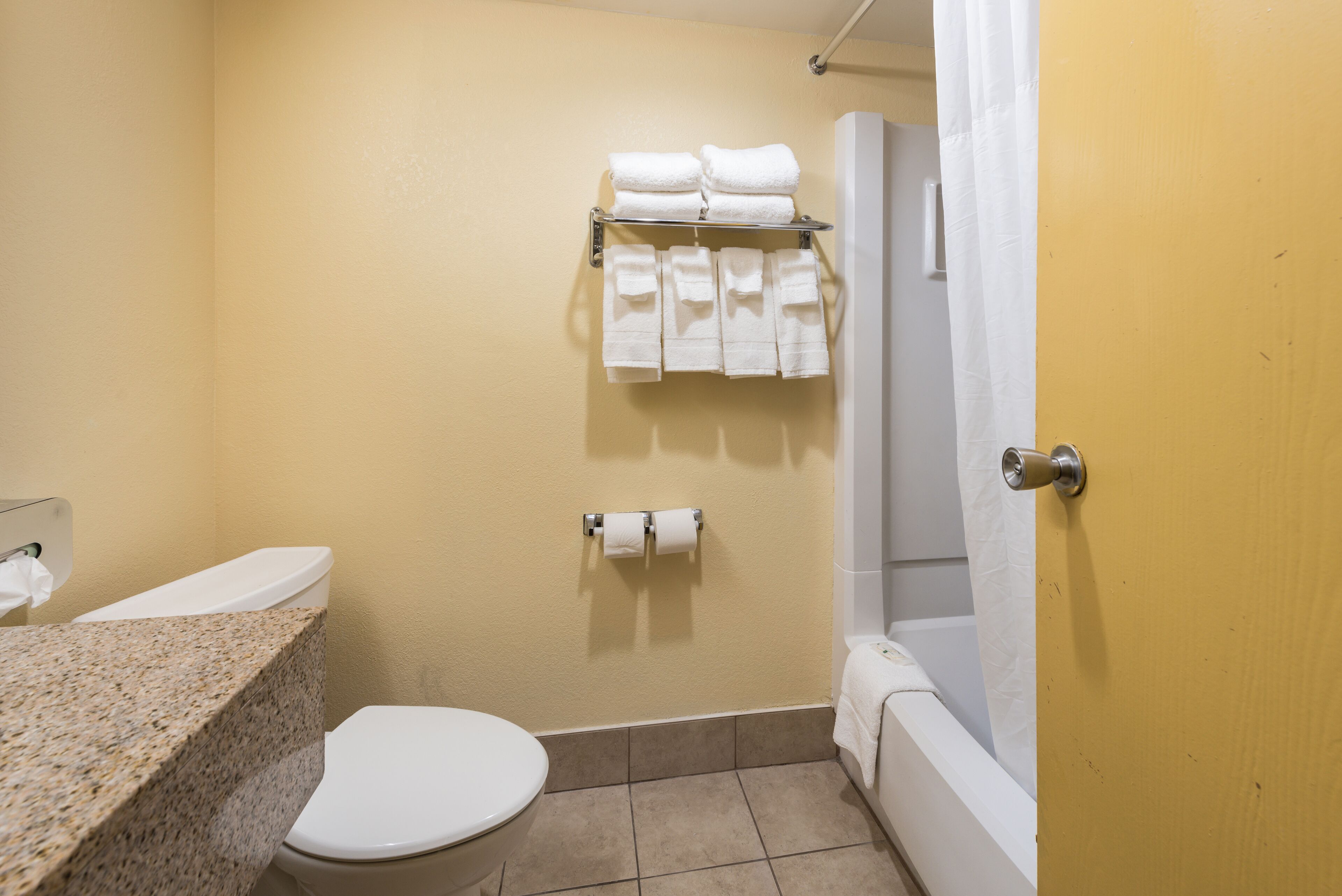 Photo - Quality Inn & Suites