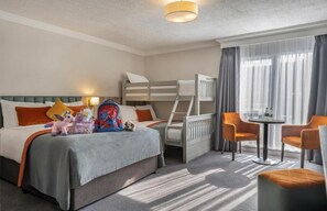 In-room safe, desk, iron/ironing board, free WiFi - Greenhills Hotel (Limerick)