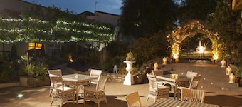 Greenhills Hotel