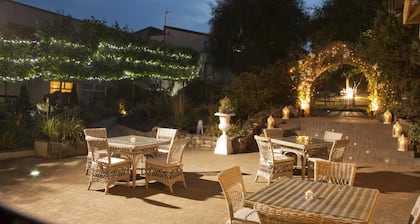 Greenhills Hotel